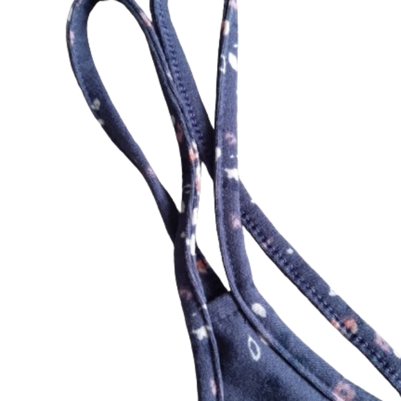 MUDD 🌸 Adorable Cami with Built-In Shelf Bra for Women - Size: M - Picture 5 of 9